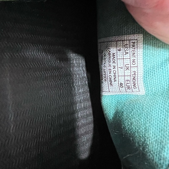 Sanuk black slip on shoe womens size 9 - Picture 2 of 8